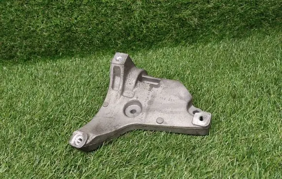 Skoda Roomster (5J) A/C compressor mount bracket 03F260885
