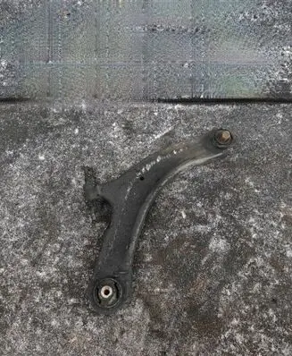 Nissan Qashqai Front lower control arm/wishbone