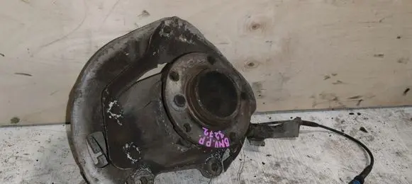BMW 5 E39 Front wheel hub spindle knuckle 31211092854 31221093427