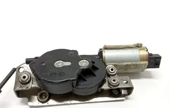 Audi A4 S4 B6 8E 8H Seat adjustment motor 8901211