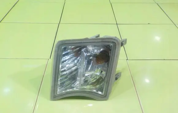 Toyota Prius (XW30) Front indicator light 8152047010 LEWY