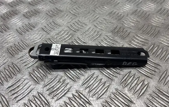 Mercedes-Benz E W211 Seat belt adjustment rail A2118600388 602209700B
