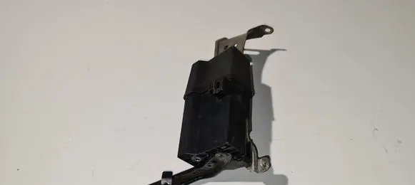 Lexus RX 450H Bracket in trunk/boot 