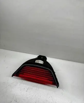 Third/center stoplight