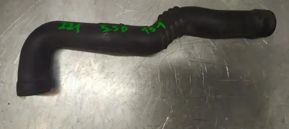 Mercedes-Benz S W221 Engine coolant pipe/hose A2731420083