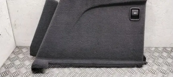 Trunk/boot lower side trim panel