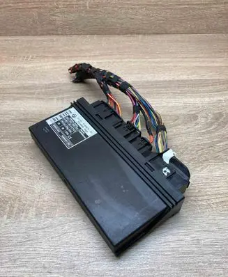 BMW 5 E60 E61 Comfort/convenience module 9168835 5WK49110C WITHPLUG