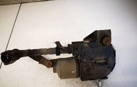 Volkswagen Touran I Front wiper linkage and motor 1T0955023E