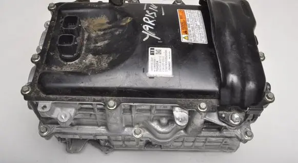 Toyota Yaris Voltage converter inverter G9200-K0010