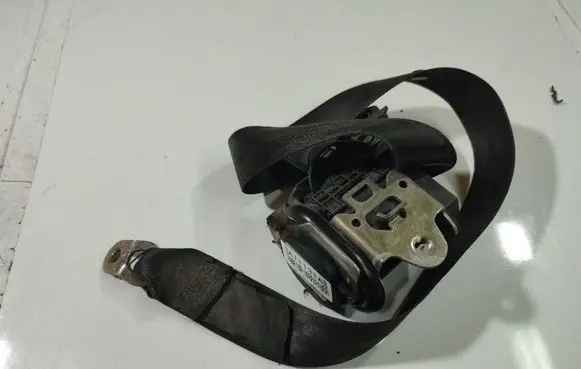 Volkswagen Golf V Front seatbelt 602213100