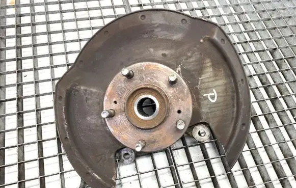 Honda Civic Front wheel hub spindle knuckle