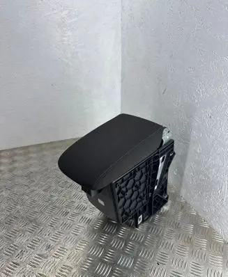 Volkswagen Golf Sportsvan Armrest 510864207