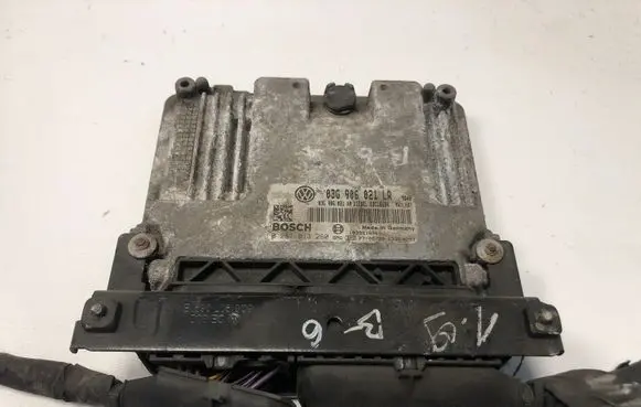 Volkswagen PASSAT B6 Engine control unit/module 03G906021LR