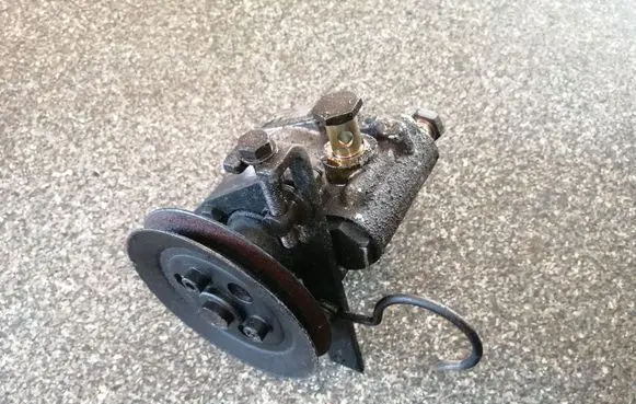 Volkswagen I LT Power steering pump 7671955166 035145255E