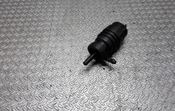 Volkswagen II LT Windscreen/windshield washer pump