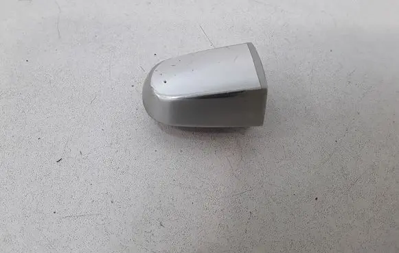 Toyota Avensis T250 Front door handle cover 