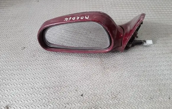 Mazda 626 Front door electric wing mirror E13010519