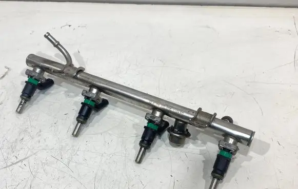 Mercedes-Benz A W169 Fuel injectors set A2660700695 307082005 A0000788849