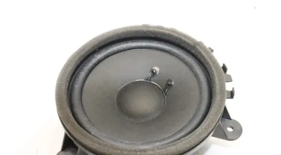 Volvo XC70 Rear door speaker 30657445