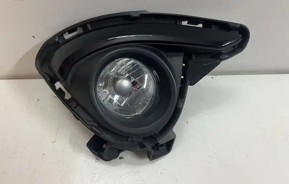 Mazda 2 Front fog light DC3D50C11 11441977
