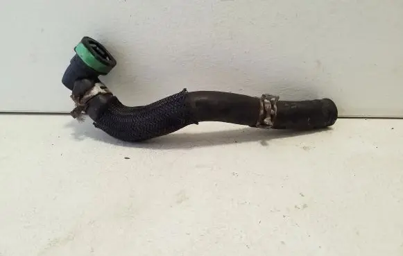 Lexus CT 200H Engine coolant pipe/hose
