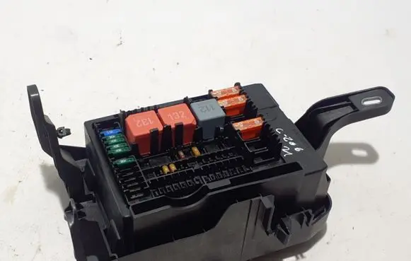 Mercedes-Benz C W206 Fuse module A2239061202