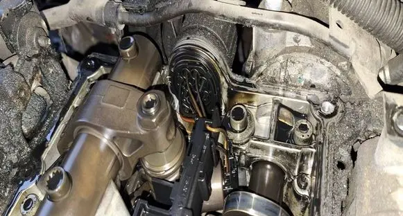 Chrysler Sebring (JS) Fuel injector 