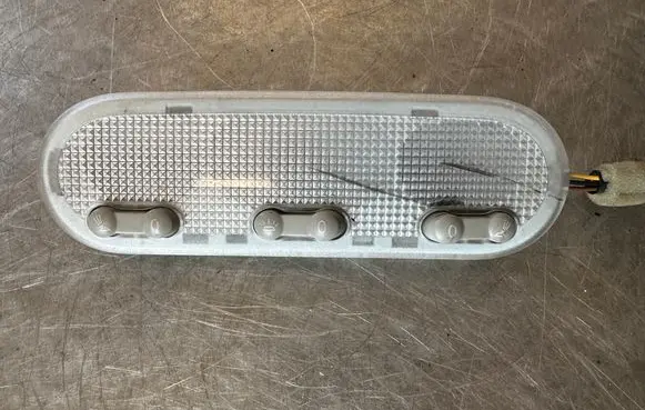 Nissan Juke I F15 Front seat light 8200073234