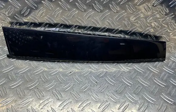 Citroen C4 II Picasso Front door glass trim molding 9677074480