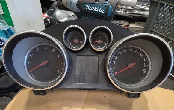 Opel Meriva B Speedometer (instrument cluster) 600775881 13420536 5005363133507042