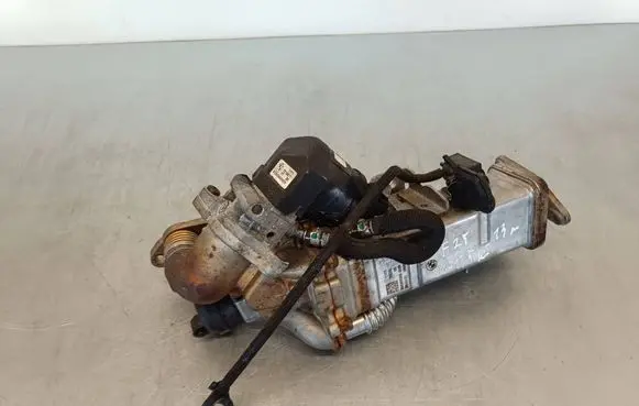 BMW X3 F25 EGR valve cooler 7822350 1171 250225