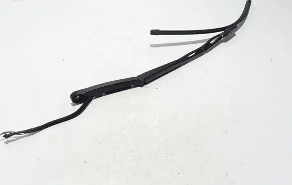 Volvo XC60 Front wiper blade arm 31416848