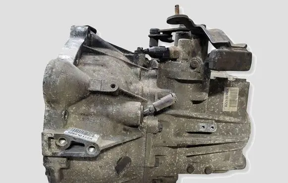 Hyundai Santa Fe Manual 5 speed gearbox 4300038060 D04 CMOPEN2WD