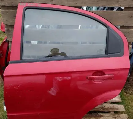 Chevrolet Aveo Rear door