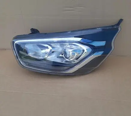 Ford Transit Custom Headlight/headlamp