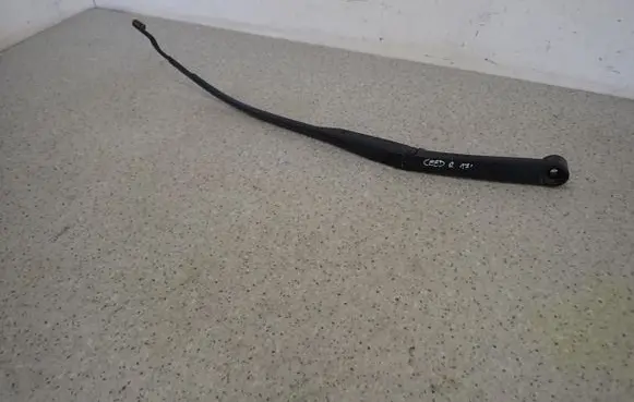 KIA Ceed Front wiper blade arm 
