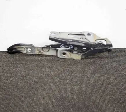 BMW 2 F22 F23 Tailgate/trunk/boot hinge 7304558