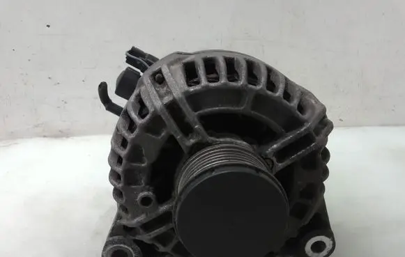 Peugeot 307 Generator/alternator 9646321880