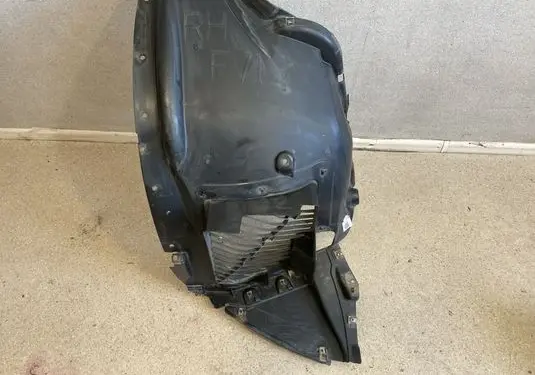 BMW X6 E71 Front wheel arch liner splash guards 7180620