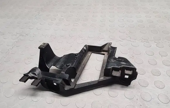 Headlight/headlamp mounting bracket