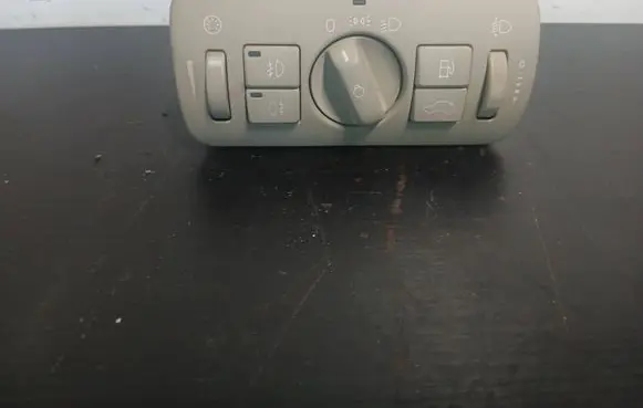 Volvo V70 Light switch 30739423 04067303