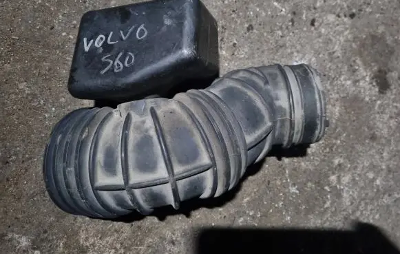 Volvo S60 Turbo air intake inlet pipe/hose