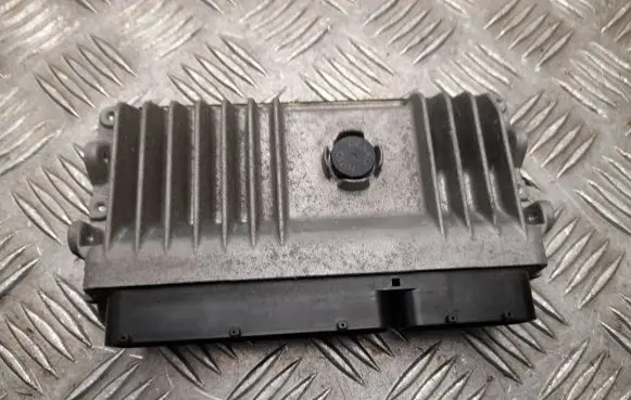 Toyota Prius (XW50) Engine control unit/module 8966147660