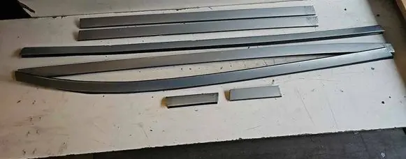 Volvo XC70 Roof trim bar molding cover 39974918