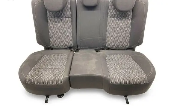Opel Mokka Second row seats