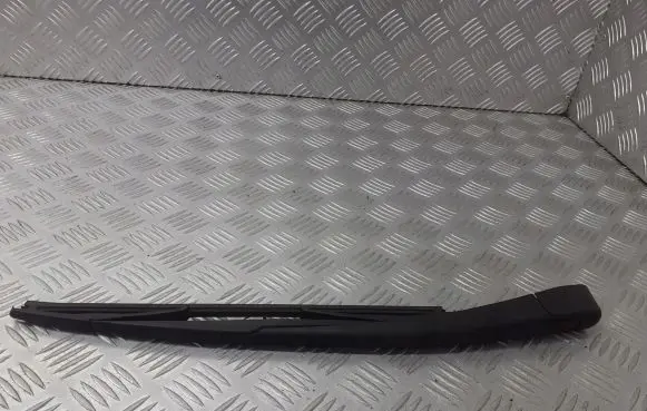 Mazda 3 I Rear wiper blade arm