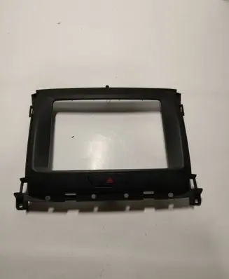 Ford Ranger Radio/GPS head unit trim 4104302
