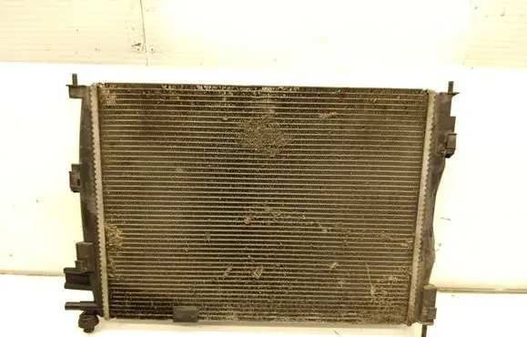 Nissan Qashqai Coolant radiator