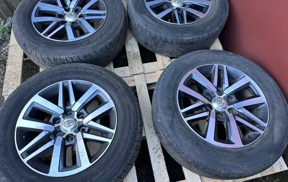 R18 alloy rim