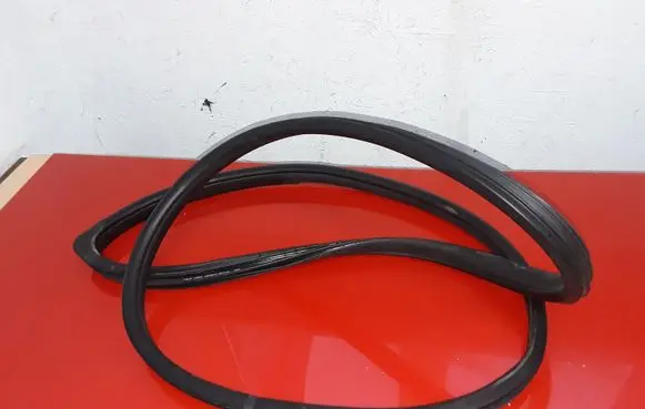 Honda Civic IX Rubber seal rear door TGUKUHF6